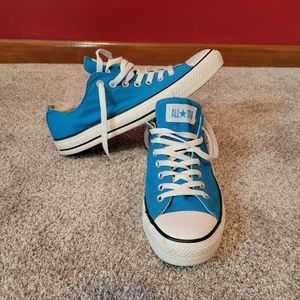 electric blue converse